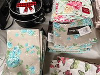 Mix kavel diverse keukentextiel & keukengerei - afbeelding 17 van  18