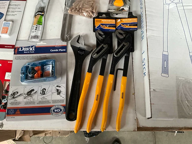 Mix kavel diverse merken handgereedschap en gereedschap accessoires - afbeelding 5 van  9