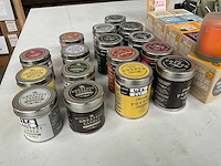 Mix kavel diverse met o.a. kaarsen & toilet tasjes - afbeelding 2 van  9