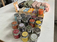 Mix kavel diverse met o.a. kaarsen & toilet tasjes - afbeelding 9 van  9