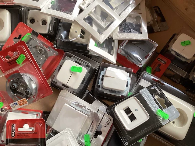 Mix kavel diverse schakelmateriaal - afbeelding 4 van  8