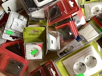 Mix kavel diverse schakelmateriaal - afbeelding 6 van  8