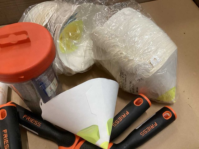 Mix kavel diverse schilder benodigdheden - afbeelding 3 van  5