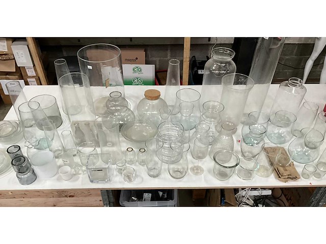 Mix kavel diverse vazen - afbeelding 1 van  11