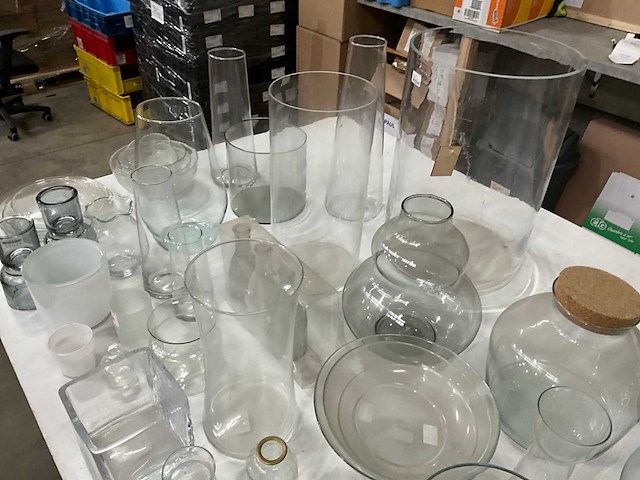 Mix kavel diverse vazen - afbeelding 9 van  11