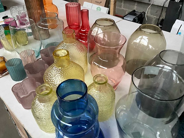 Mix kavel diverse vazen - afbeelding 8 van  9