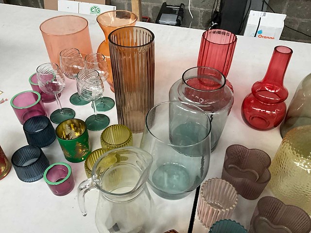 Mix kavel diverse vazen - afbeelding 9 van  9