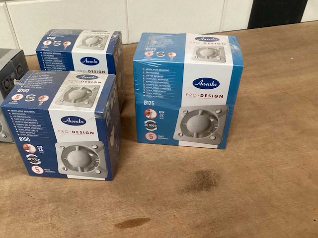 Mix kavel diverse ventilatiemateriaal (4x) - afbeelding 2 van  4