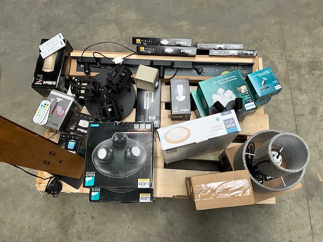 Mix kavel diverse verlichting van o.a. brilliant - afbeelding 3 van  11