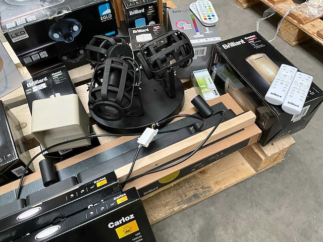 Mix kavel diverse verlichting van o.a. brilliant - afbeelding 8 van  11