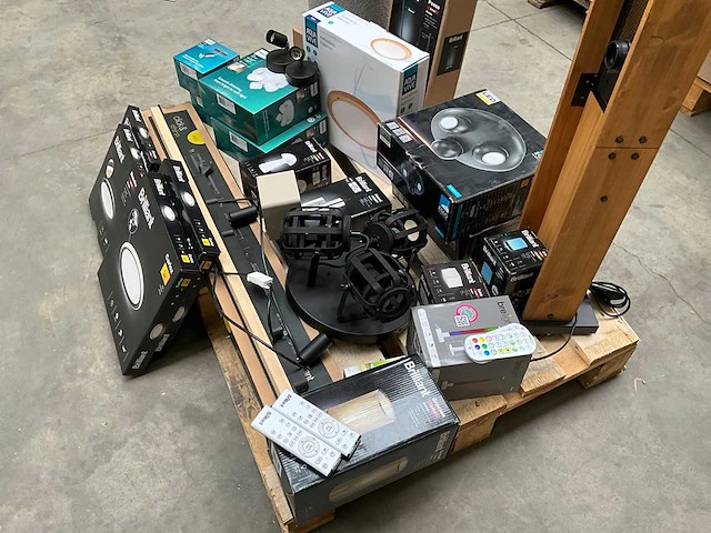 Mix kavel diverse verlichting van o.a. brilliant - afbeelding 10 van  11