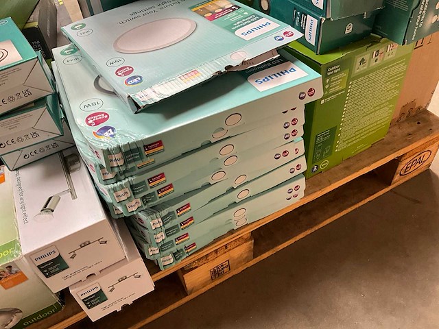 Mix kavel diverse verlichting van o.a. philips - afbeelding 3 van  4