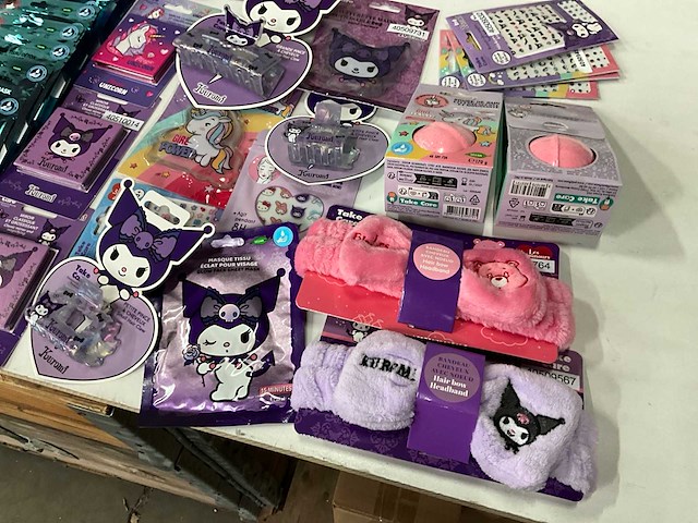 Mix kavel diverse verzorgingsproducten kinderthema - afbeelding 5 van  7