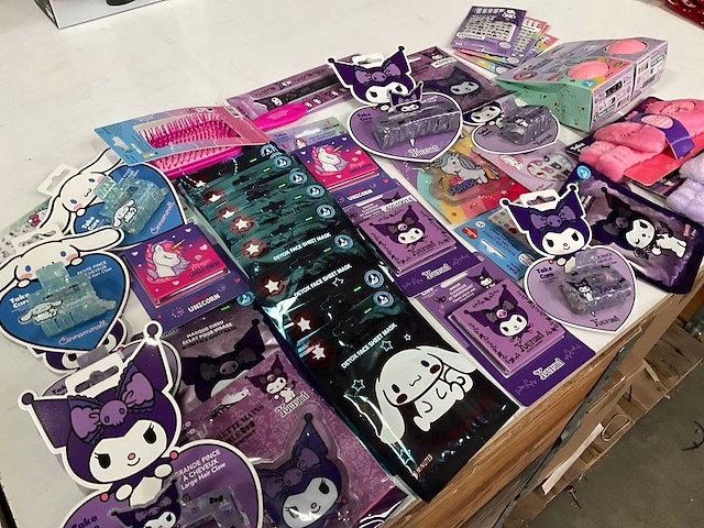 Mix kavel diverse verzorgingsproducten kinderthema - afbeelding 7 van  7