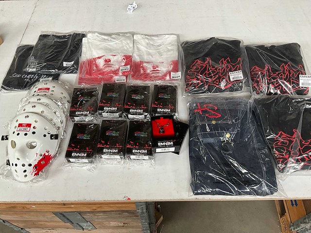 Mix kavel eminem merchandise - afbeelding 1 van  13