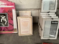 Mix kavel fotolijsten en wandbordjes - afbeelding 3 van  7