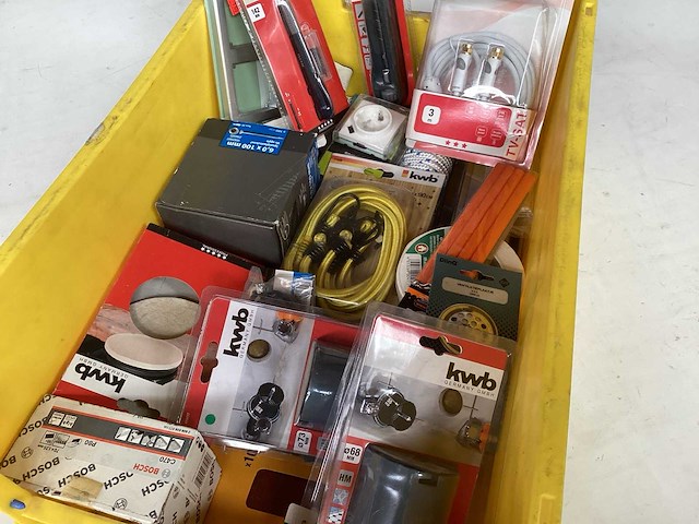 Mix kavel gereedschappen en accessoires - afbeelding 1 van  5