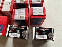 Mix kavel nagels van verschillende merken - afbeelding 2 van  7