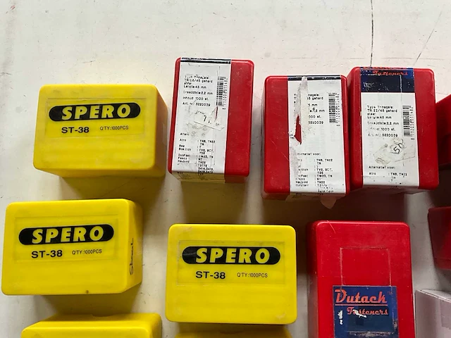 Mix kavel nagels van verschillende merken - afbeelding 4 van  7