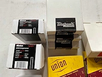 Mix kavel nieten van verschillende merken - afbeelding 2 van  8