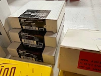 Mix kavel nieten van verschillende merken - afbeelding 5 van  8