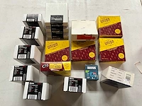 Mix kavel nieten van verschillende merken - afbeelding 3 van  8