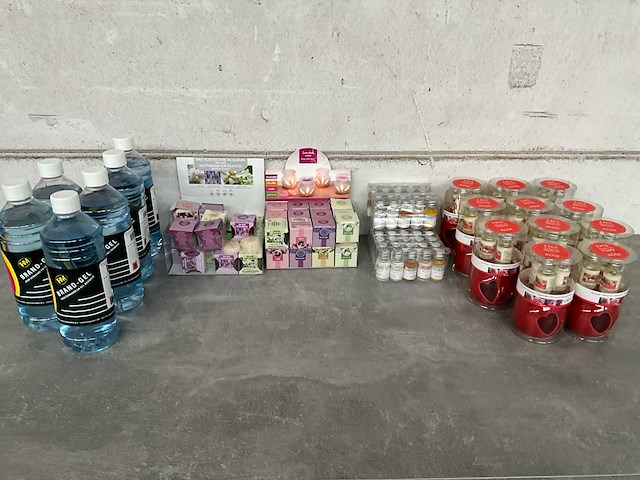 Mix kavel scented wax & geur oliën - afbeelding 1 van  8