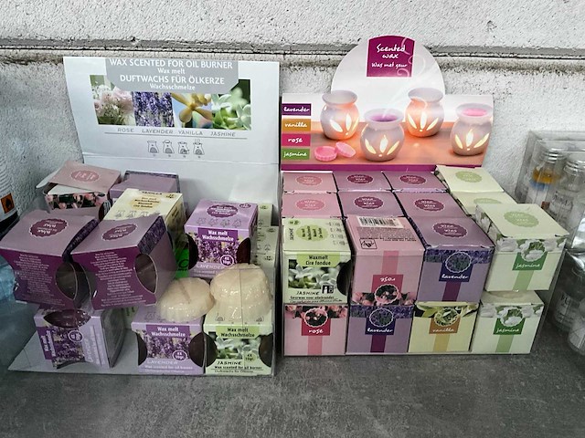 Mix kavel scented wax & geur oliën - afbeelding 7 van  8