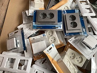 Mix kavel schakelmateriaal - afbeelding 2 van  6