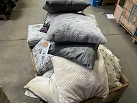 Mix kavel sierkussens en binnen kussens - afbeelding 5 van  6