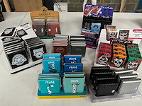 Mix kavel sigaretten cases in display - afbeelding 1 van  7
