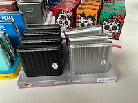 Mix kavel sigaretten cases in display - afbeelding 7 van  7