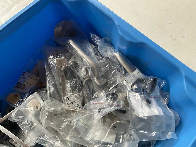 Mix kavel siro diverse metalen grepen en haken - afbeelding 4 van  5