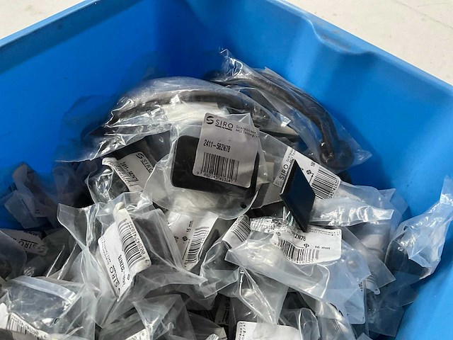 Mix kavel siro diverse metalen grepen, knoppen en haken - afbeelding 2 van  3
