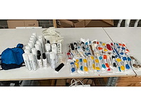 Mix kavel sneaker onderhoud producten & veters - afbeelding 1 van  9