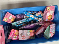 Mix kavel verzorgings artikelen in kinder thema - afbeelding 4 van  5