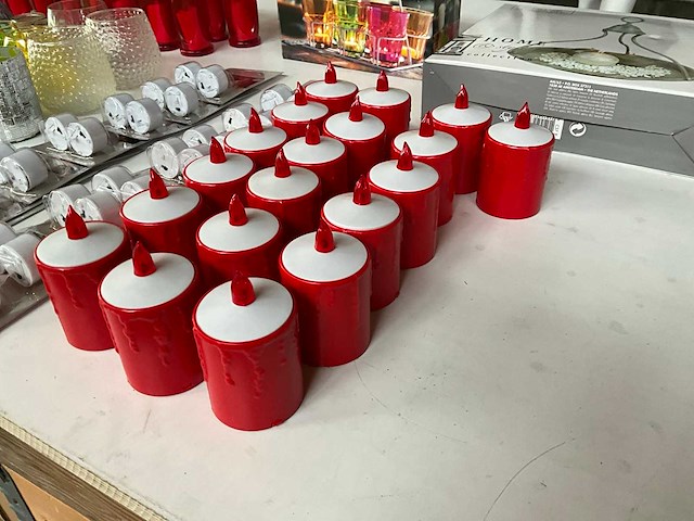 Mix kavel waxine licht houders en kaarsjes - afbeelding 3 van  13