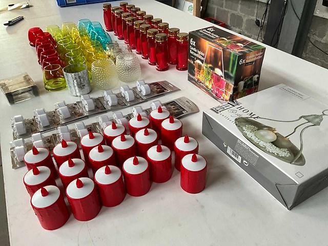 Mix kavel waxine licht houders en kaarsjes - afbeelding 5 van  13