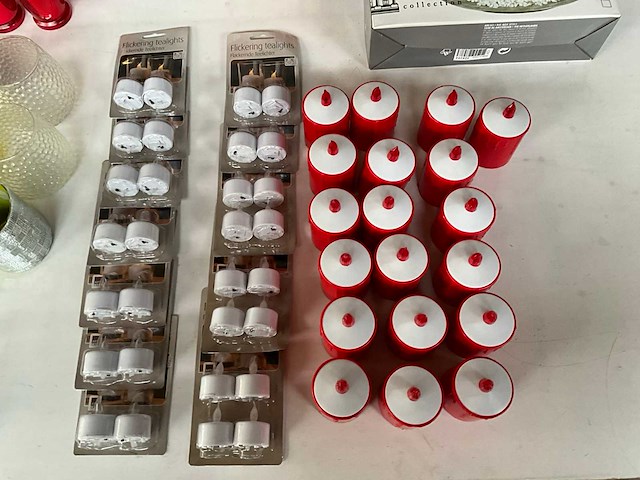 Mix kavel waxine licht houders en kaarsjes - afbeelding 12 van  13