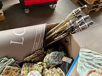 Mix kavel woonaccessoires, o.a. keukentextiel, kussens en deurmatten - afbeelding 4 van  10