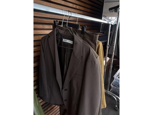 Mix kledij - afbeelding 7 van  10