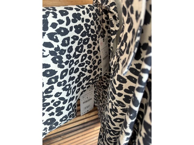 Mix kledij - afbeelding 2 van  8