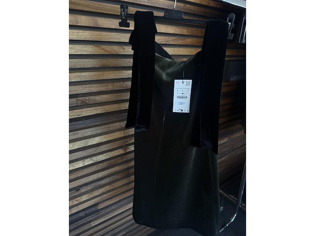 Mix kledij - afbeelding 7 van  8