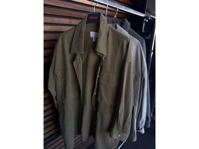 Mix kledij - afbeelding 3 van  6