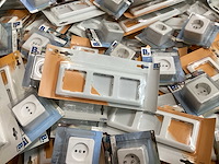 Mixkavel berker afdekraam/stopcontact - afbeelding 6 van  6