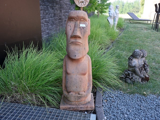 Moai beeld - afbeelding 1 van  6
