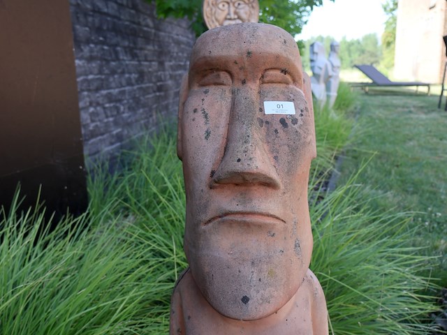 Moai beeld - afbeelding 5 van  6