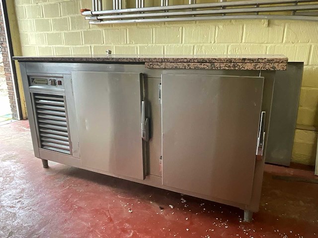 Mobema rwt-t-1620 koelwerkbank met 2 koel departementen - afbeelding 1 van  11