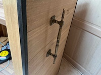 Mobiel houten ontvangstmeubel - afbeelding 5 van  5