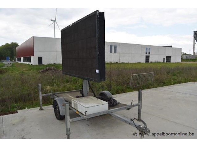Mobiel led scherm, werking niet gekend - afbeelding 1 van  1